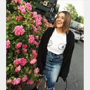 Meet your Posher, Andreea